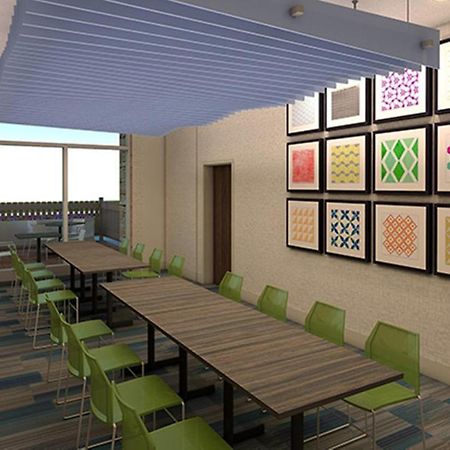 Holiday Inn Express Tallahassee-University Central By Ihg Εξωτερικό φωτογραφία