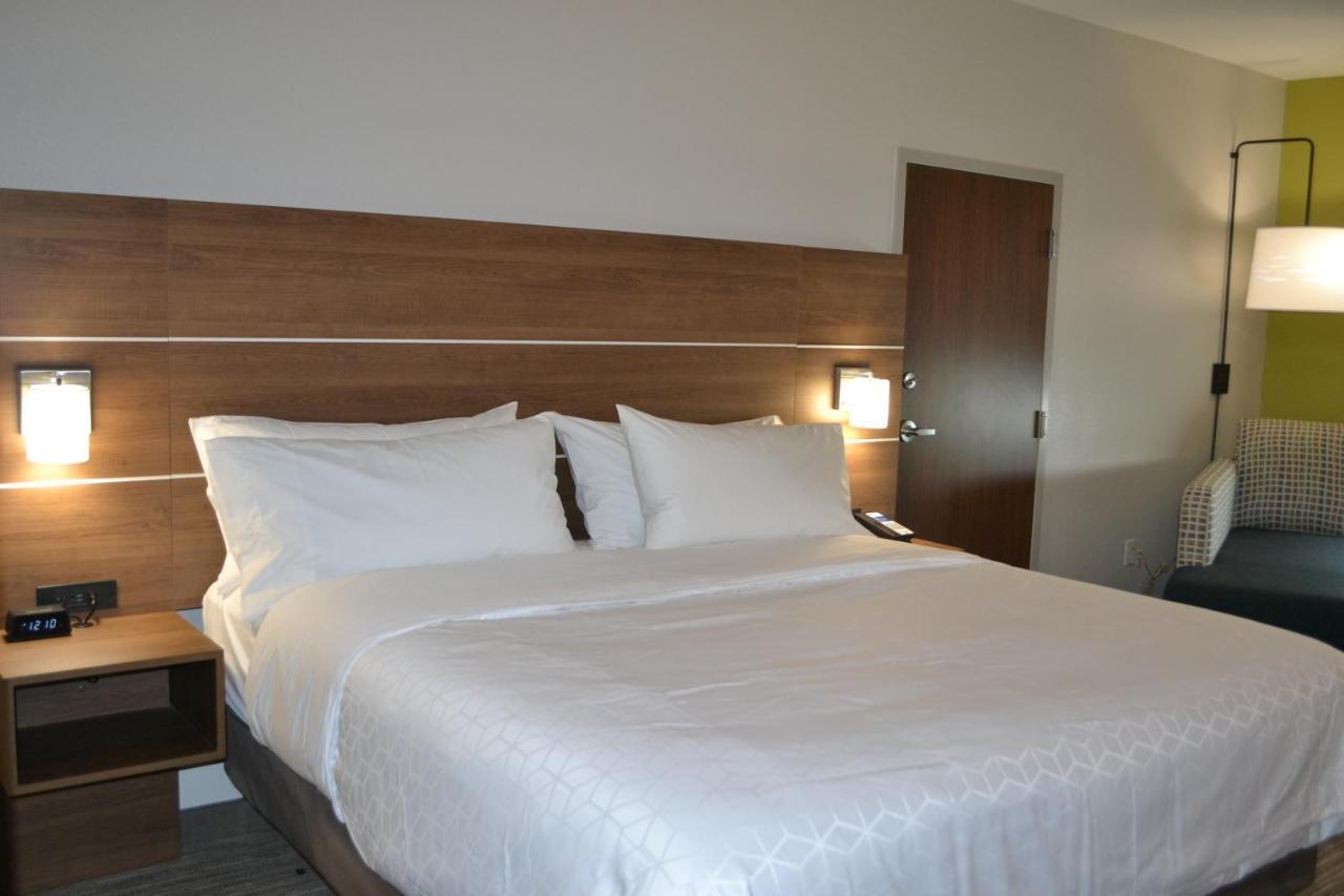 Holiday Inn Express Tallahassee-University Central By Ihg Εξωτερικό φωτογραφία