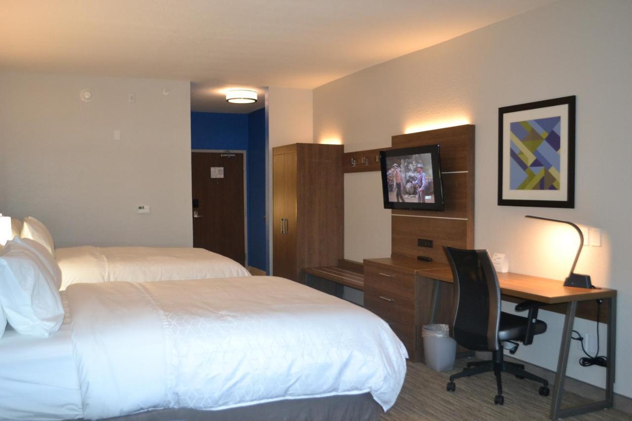 Holiday Inn Express Tallahassee-University Central By Ihg Εξωτερικό φωτογραφία